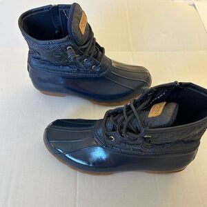 Sperry Duck Boots Women (Size 10 Wide) Salt Water quilted Dark Blue.